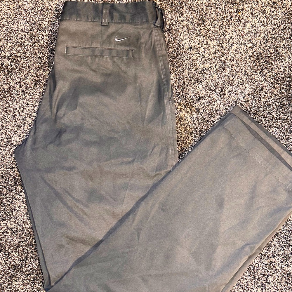 Nike Golf Pants Mens 32 Standard Fit Gray Dri-Fit Flat Front Golfing Logo 32x32